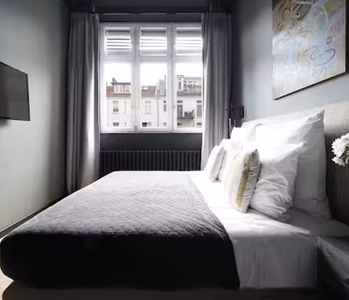 Splendom Grunberger Intimate Studio