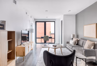 T Street NW Serviced Apartment