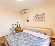 Weihai Road Serviced Apartments