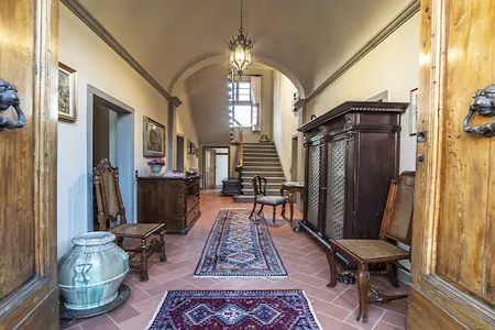 220M2 WITH GARDEN&TERRACE FOR SCENIC TUSCAN VIEWS