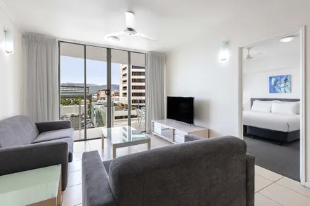 Lake Street Serviced Apartments