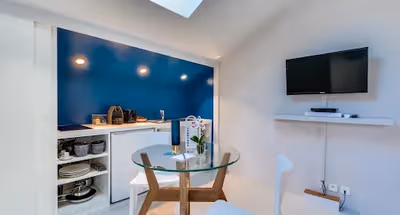 QUIRKY AND BRIGHT HOME IN THE 14EME