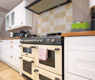 4 Bed Central Renovated House