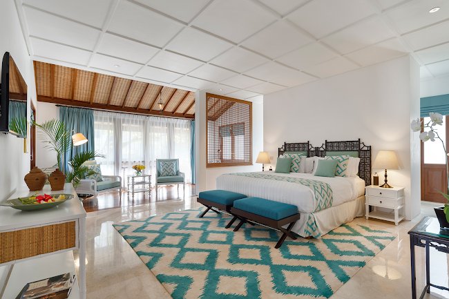 A Quiet Luxury Villa in Petitenget