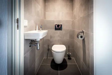 Toilet at Zeeburgerpad Dockland Serviced Apartment, Oosterparkbuurt