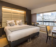 Cosy bed at Studio apartment in Courbevoie La Defense