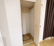 1 Chome Yuigahama Apartments