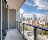 NE 4th Street Serviced Apartment