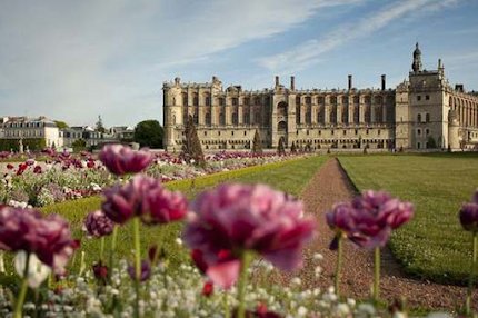 Luxury 17th Century Mansion in Center of Saint-Germain en Laye