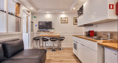 Cancan Denis serviced apartment