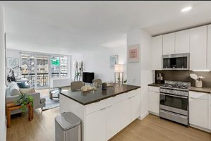 37th St Serviced Apartment