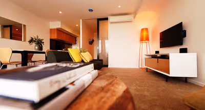 Russell Street Apartments