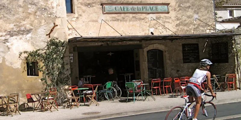 A Cozy Luxury Villa in Eygalieres