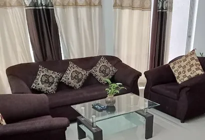 Kalyani Nagar Road Apartments