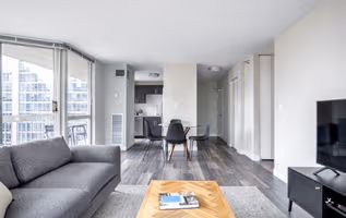 E Delaware Pl Serviced Apartment