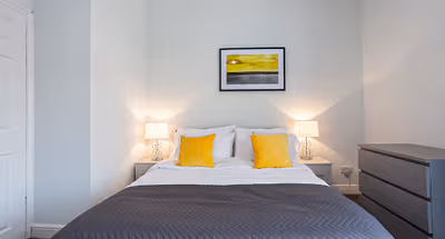 Master bedroom at Hacken Lodge