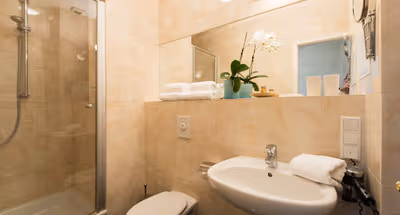 Bathroom - 2 bed apartment