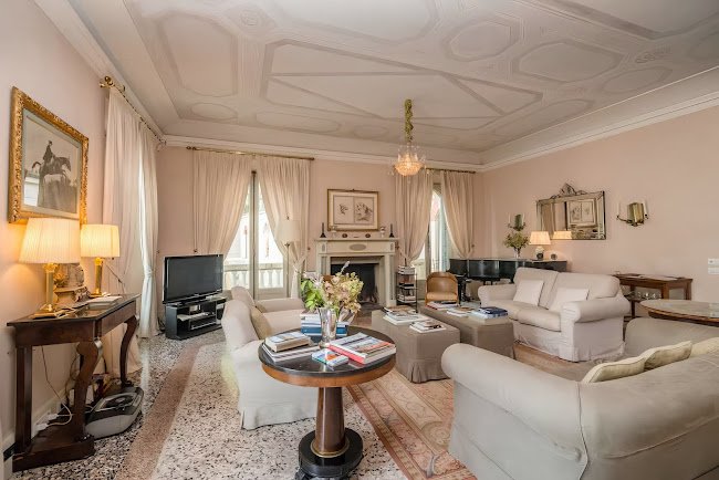600M2 18TH CENTURY VILLA -  BLEVIO, LAKE COMO