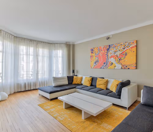 19 AVE HOCHE-90m2 FULL CONCIERGE/STUNNING VIEWS