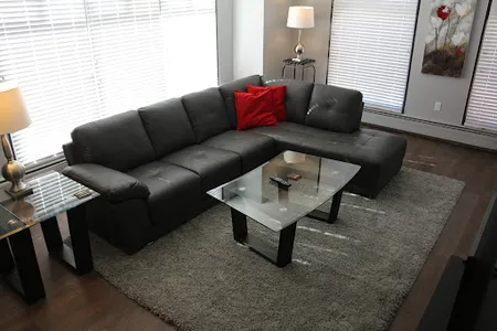 8th Avenue SW Apartment