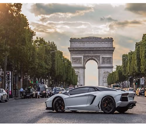 350M2 CHAMPS ELYSEES PALACE – A SLICE OF FRENCH LUXURY