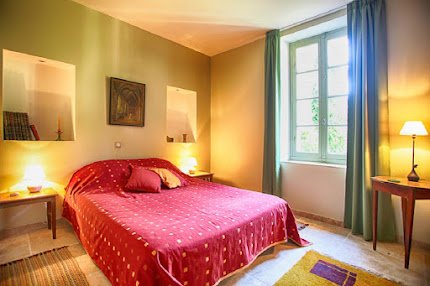 A Beautifully Restored Family Villa in Avignon
