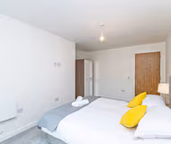 Simpson Street Serviced Apartment