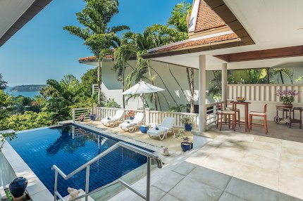 Splendid Villa Near Kata Beach