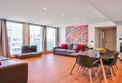 AVENUE DES CHAMPS ELYSEES,THE BEST LOCATION IN 8TH EME