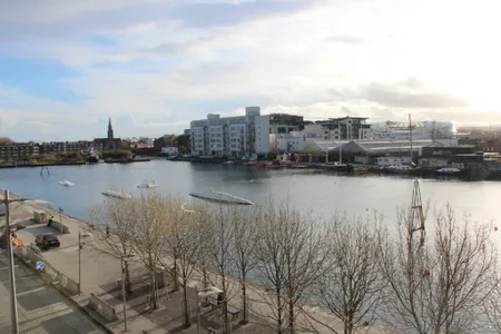 Hanover Quay II