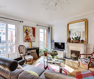 DISCOVER PARIS IN MOST UPSCALE NEIGHBORHOOD PASSY