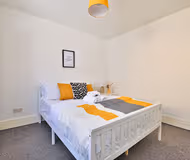 Sleek Central 2 Bed Apartment-