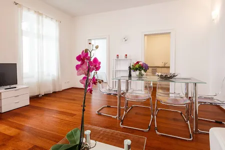 Operngasse Premium in "Your Vienna"