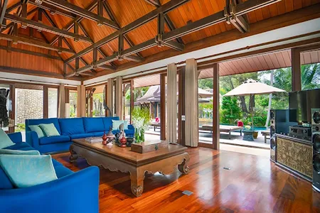 Traditional Design Villas In Kamala
