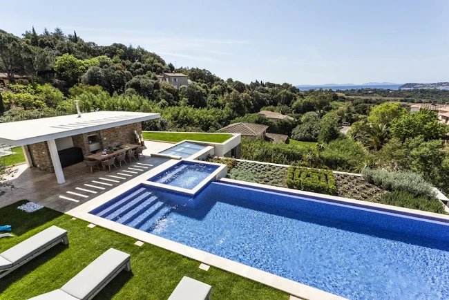 Luxury Villa With Stunning Ocean Views Over Cote D'Azur