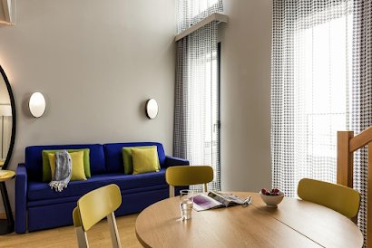 Colombes La Defense Champs Elysees