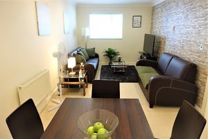 Surbiton Three Beds with Balcony