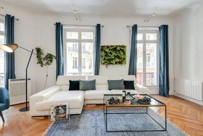 165M2 LAVISH ABODE-AVE MONTAIGNE & CHAMPS ELYSEES