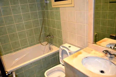 Al Naeem Serviced Apartments