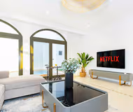 Elegant 5 BR Villa in Palm Jumeirah