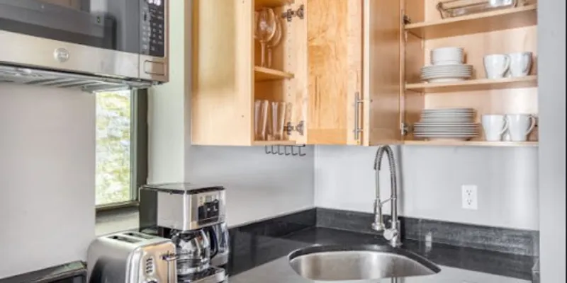 East 25th Street Serviced Apartment