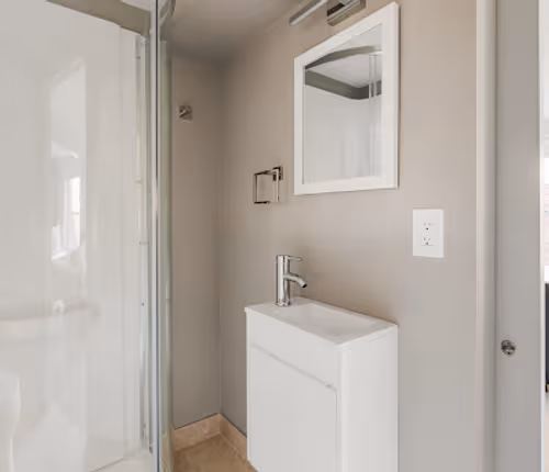 Derne Street Apartment
