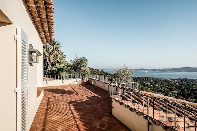 STUNNING VILLA IN GRIMAUD PANORAMIC SEAVIEWS