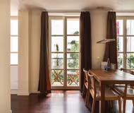 Splendom Belfort Master Suite with balcony