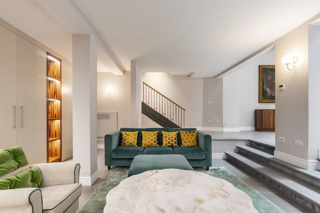 280M2 LUXURY PENTHOUSE JUST OFF SANTA MARIA NOVELLA