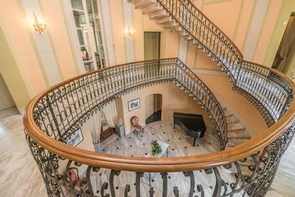 LAKE COMO HISTORIC LUXURY VILLA- 1200M2 OF PURE SPLEDOUR
