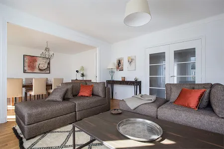 Stunning living area in SULLY MORLAND SERVICED APARTMENT MARAIS