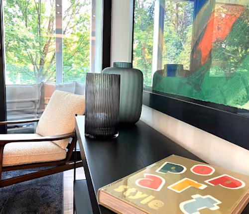 Senior 1-bedroom apartment with balcony