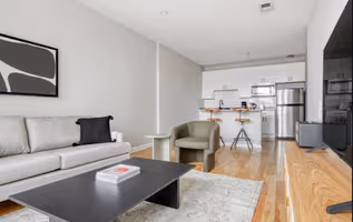 School St Serviced Apartment