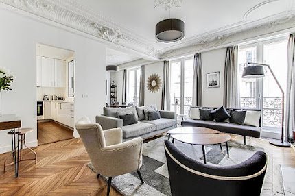 AVENUE MONTAIGNE CHIC AND FRENCH CLASS